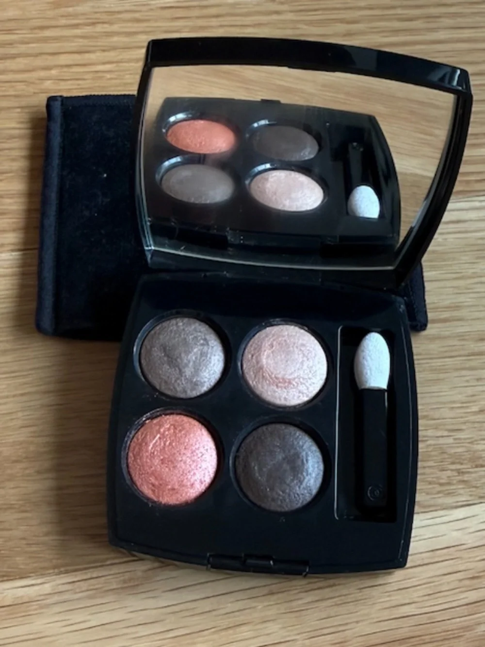 CHANEL Les 4 Ombres Multi-Effect Quadra Eyeshadow 204 Tissé Vendôme